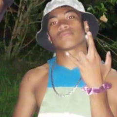 Pohnpeian Vibez 😍 Smoking and Crying