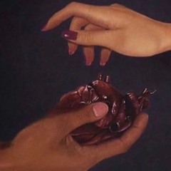"هَاك القلب ناجه "