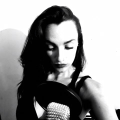 No Time to die by Billie Eilish Cover by Rebecca Houlihan