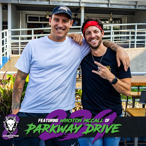 E329 Winston McCall of Parkway Drive