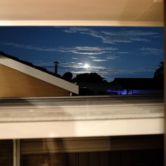 Moonlit room (UMI cover)