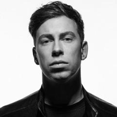 Oxia - Domino (Hardwell Bootleg)