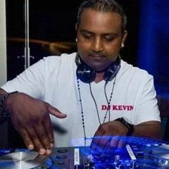 Hindi Hip Hop Mix with DJ Vinyl Scratching