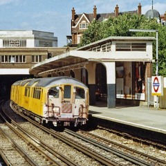 Nodez - 6 30am Ealing Common Station R8 Session 2022 - 03 - 05
