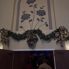 weird (weedmakesmesad)