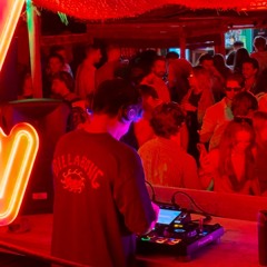 Funky Friday vol. 02 (Caparica night disco edition)