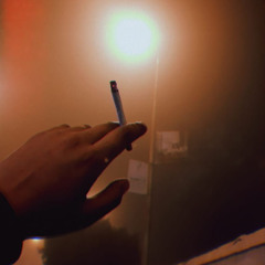 نسبحُ في فضاءٍ مسموم.