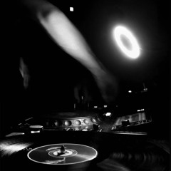 escape podcast #012 w/ Larook