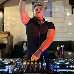 Tomy Villacorta-Comuna Groove Live Set @ Tipsy Cow Club 2024