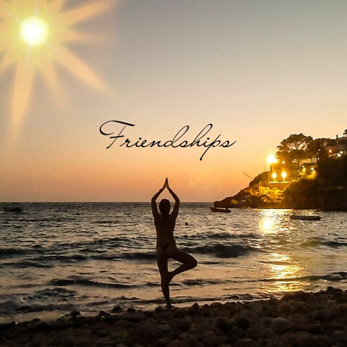 DEEPHOUSE FRIENDSHIPS (FREE TO DOWNLOAD)