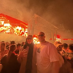 TECH HOUSE