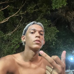🥴. brinquei