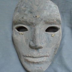 Le Visage En Terre Cuite