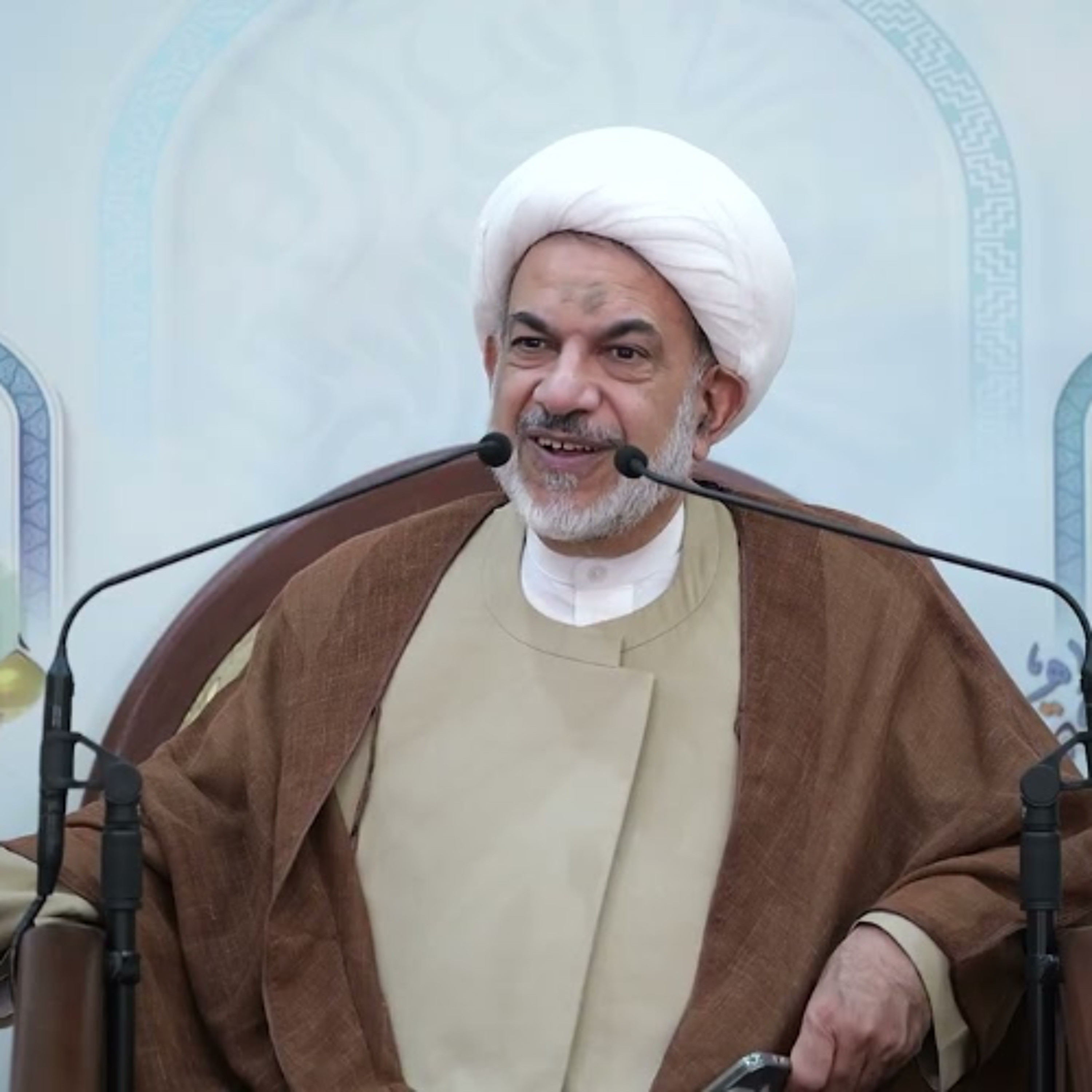 18 كيف تحدث الائمة عن الأئمة؟