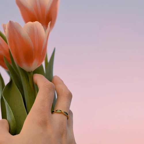 你的婚纱像雪花 - Váy cưới của em chỉ như những bông tuyết