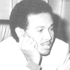 وتقولْ لِي ياحُبي،،خليك كِدا جنبي..