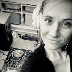 DOREEN VAN STEEN - IMPERFECTION