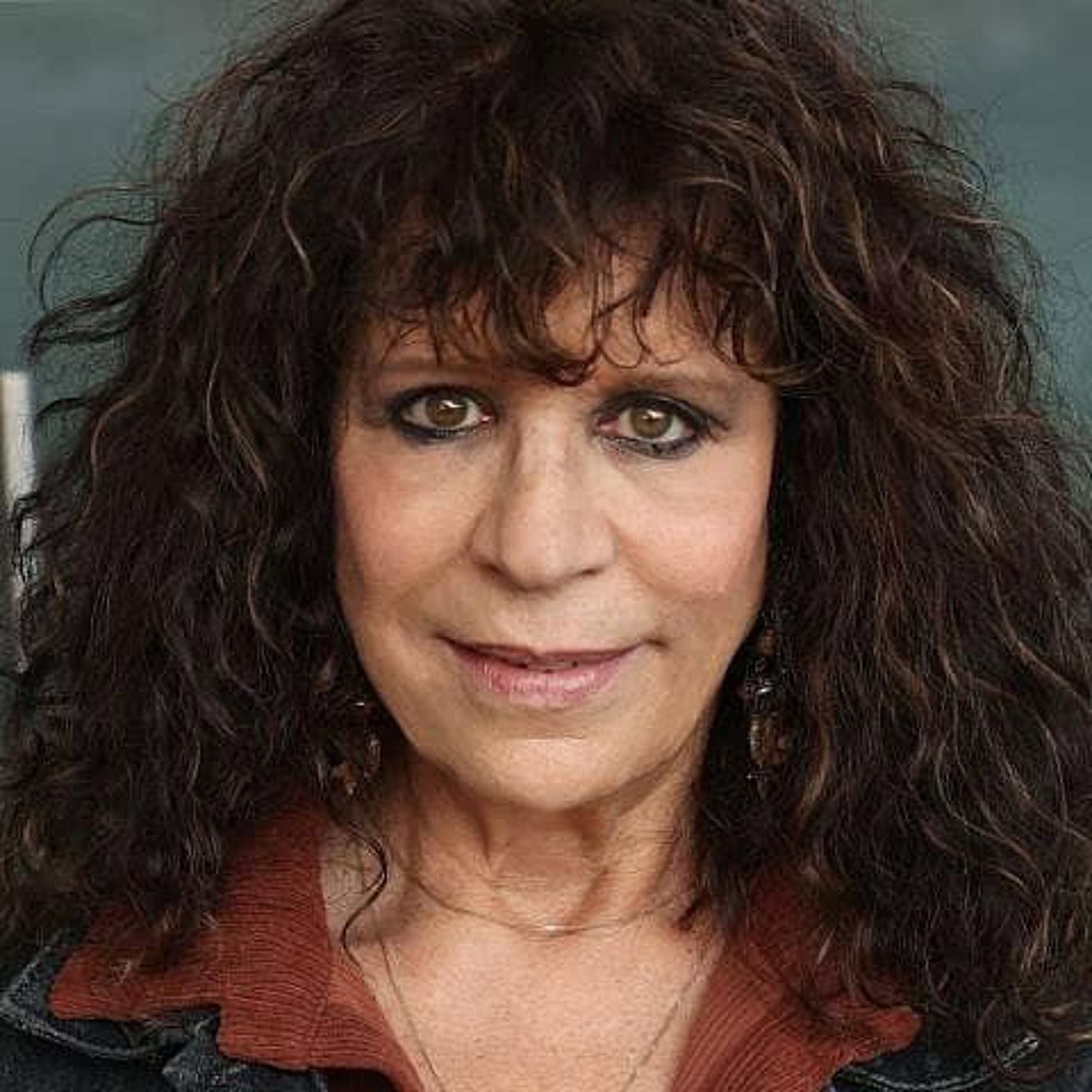 Eve Harow