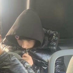 Dolly imallovertheplace feat. Twikipedia