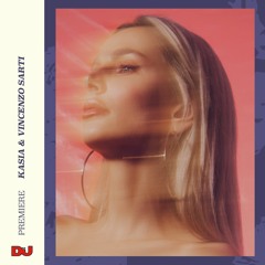 Premiere: Kasia, Vincenzo Sarti ‘Not Alone’