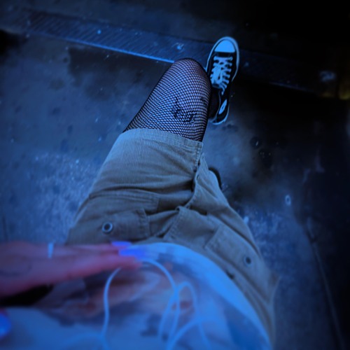 SelfLoadingImage -  In The Basement （ミ￣ー￣ミ）