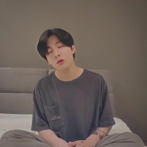 Stream bts jungkook never not (cover) lauv by isahouseofilter Listen