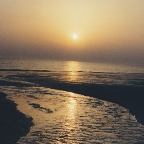 ᴅᴇʀ ʟᴇᴜᴄʜᴛᴛᴜʀᴍᴡᴀᴇʀᴛᴇʀ - ɢᴇᴢᴇɪᴛᴇɴᴛᴜᴇᴍᴩᴇʟ