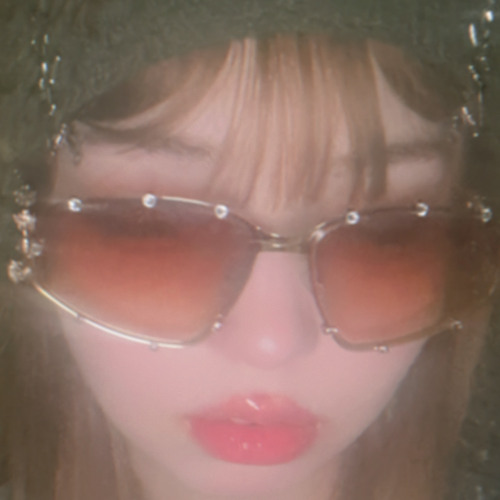 eyes on me