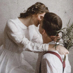 و جاد العزف ليطربني .