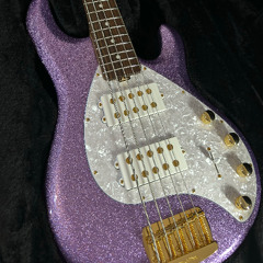 Cali76 vs Empress (Stingray Amethyst SansAmp)