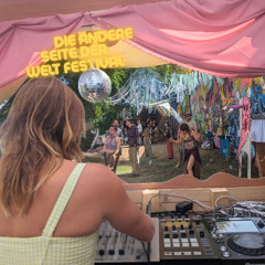 Die Andere Seite der Welt Festival Saturday morning