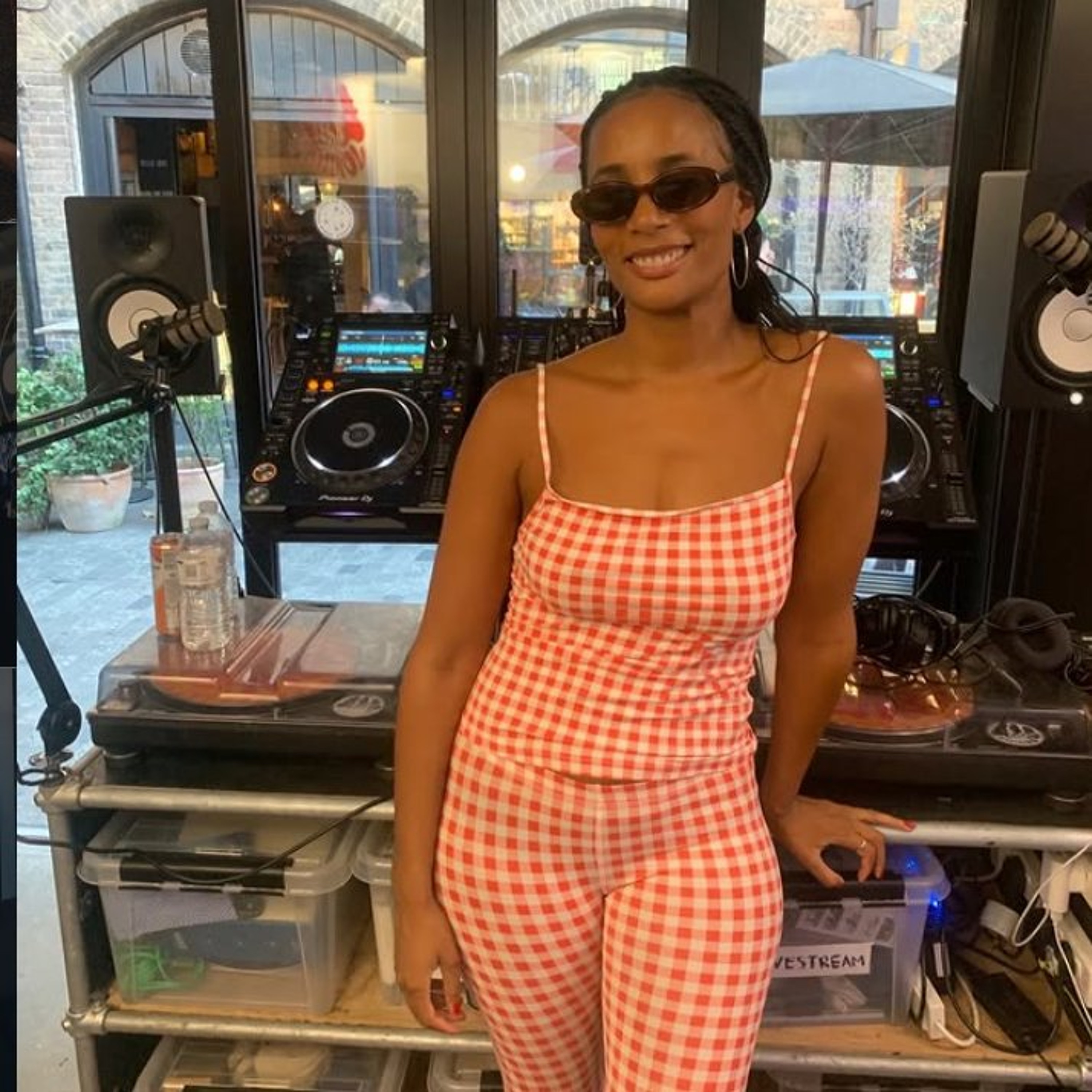 Energy Never Lies w/ Elsa Dove Voices Radio - 05.08.26