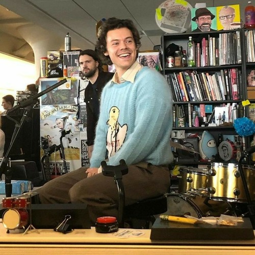 Stream To be so lonely - Harry styles NPR (tiny desk concert) by Jullia