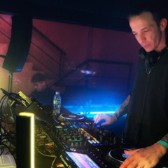 Shamu Light On (Mashup)