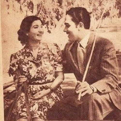 قَطفْت الوردِ من خدهُ شرِبت الحلو من شهدهُ