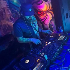 Macleans Party 140, Garage, Dnb- Deezruggz Mix