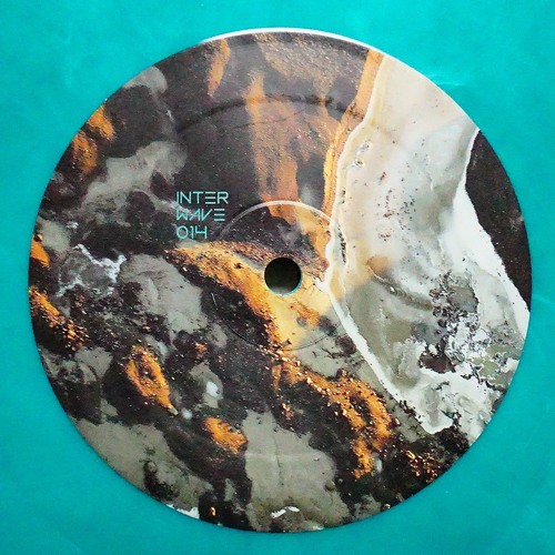 Holod - Queen (Out now on InterWave 014)