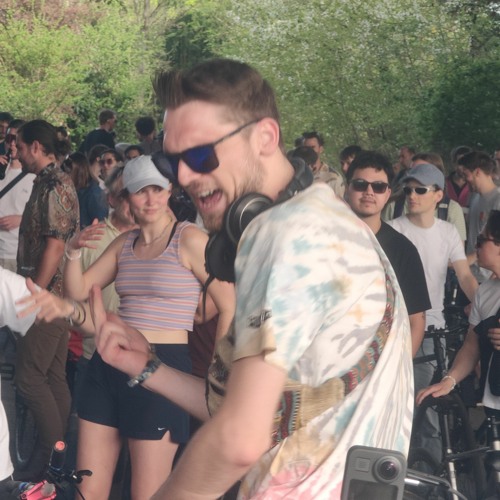 Gogo @ Kunstfreiheit Bike Rave 06.04.24