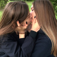 Молодой Никита x Creux7L - Lesbians (prod. by rxdespee)
