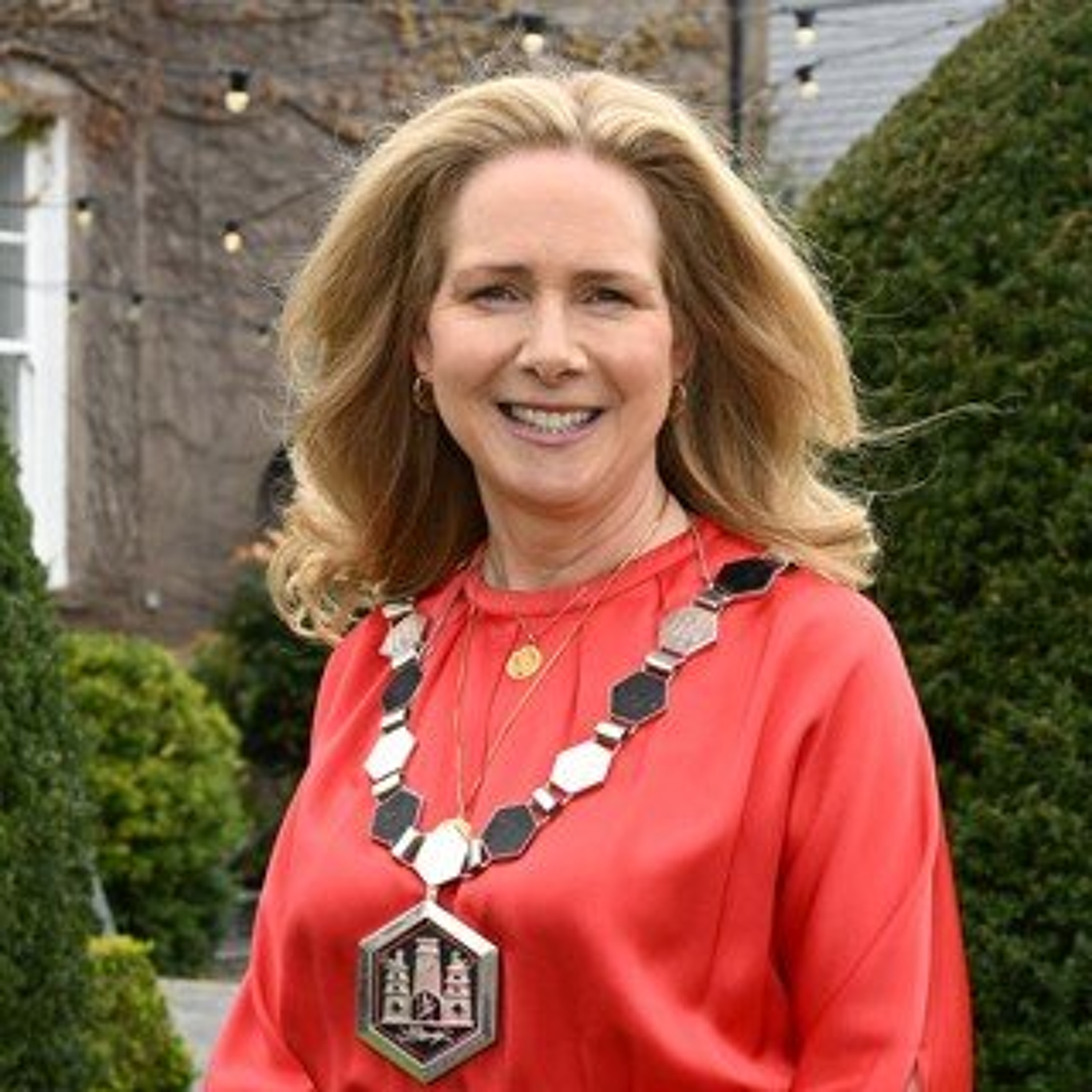 KCLR News: Kilkenny Chamber President Claire McInerney-Brown on the closure of Khans Bookstore (02/09/2026) episode artwork