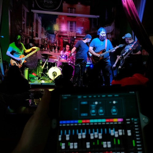 Stream Deep Purple - Smoke On The Water Cover by DDT Rock Band [Recorded,  Mixed, Mastered Carlos Castañeda] by AcidCharlie | Listen online for free  on SoundCloud