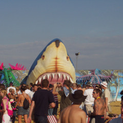 Junior Jack & Kid Creme live at Global Gathering 2004