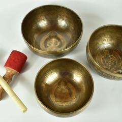 Klangschalen 3er Set - Gravur Buddha - 3,5 Kg