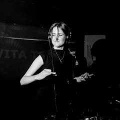 CAVE RADIO - DJ SET BY MENAVITA TAK (PUMP PUSH PODCAST)