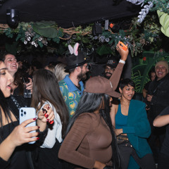 Jess Here opens Les Sessions @ Speak Softly 12.26.24