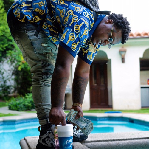 Fat Wizza - No Scam Out The Trap-