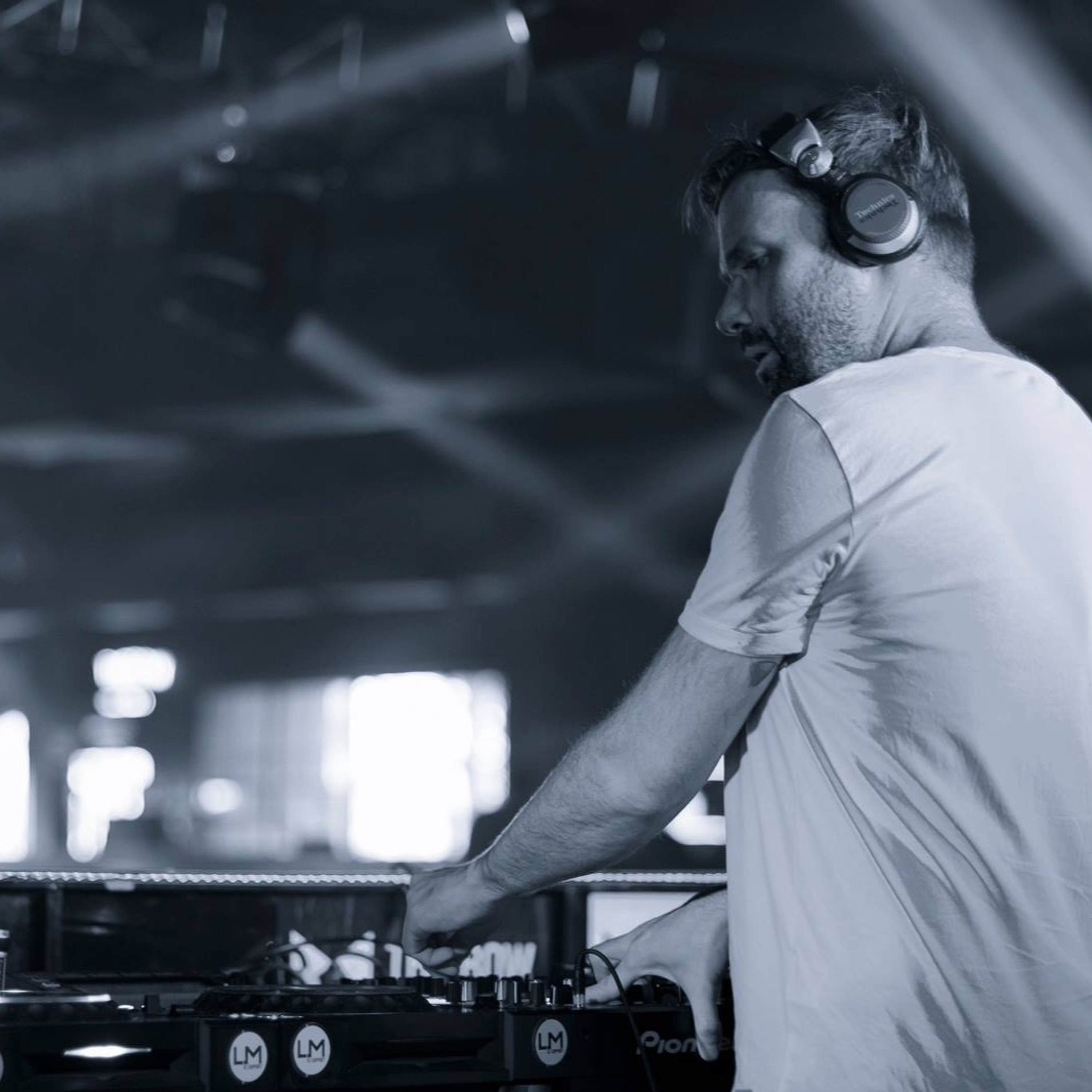 Paul Thomas presents UV Radio