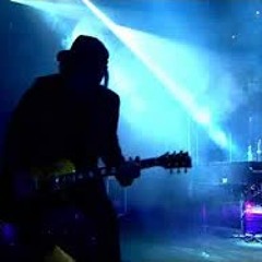 Mila, Saturno y el rio en vivo - Airbag.