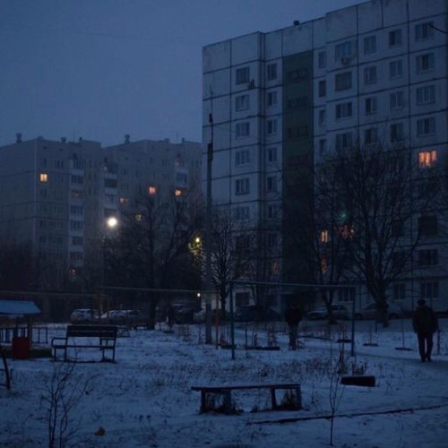 моя любовь спит на пятом етаже