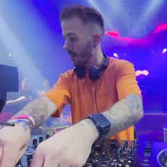 David Carro @Lula Club - Underwater